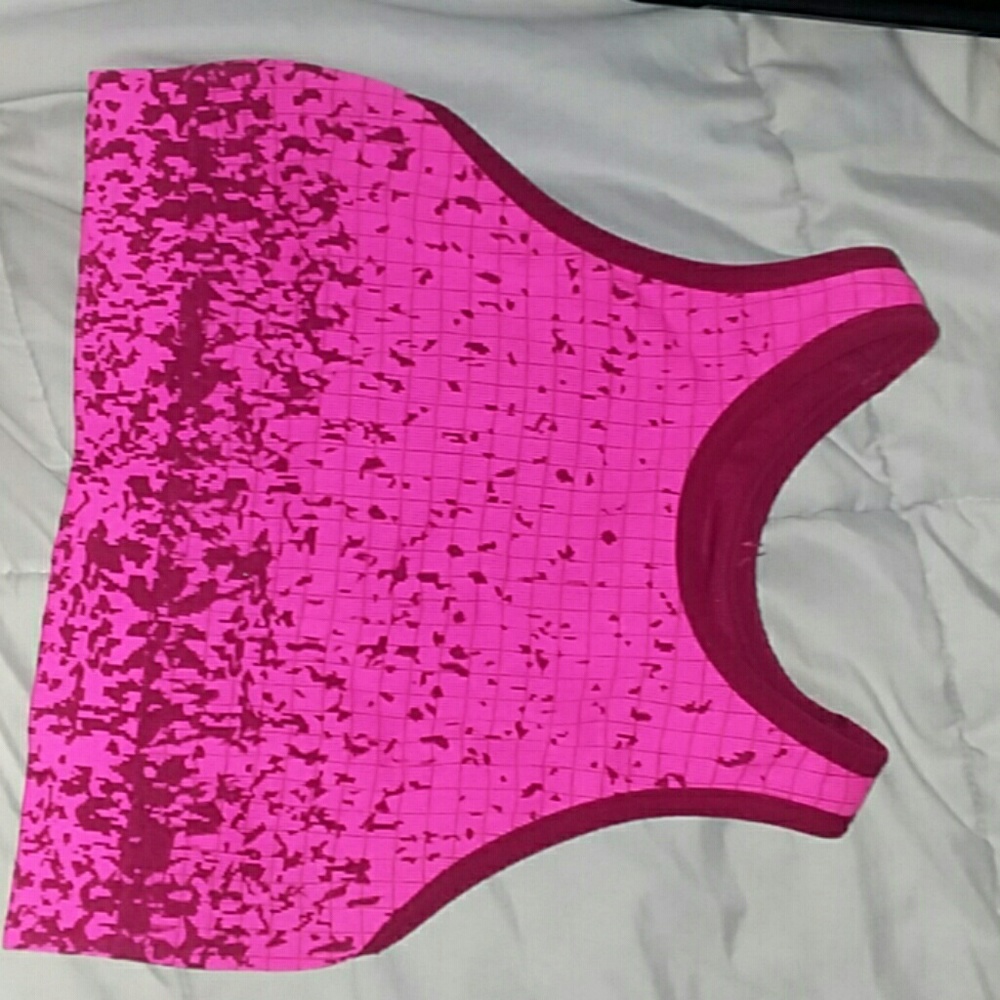 2 sports bras